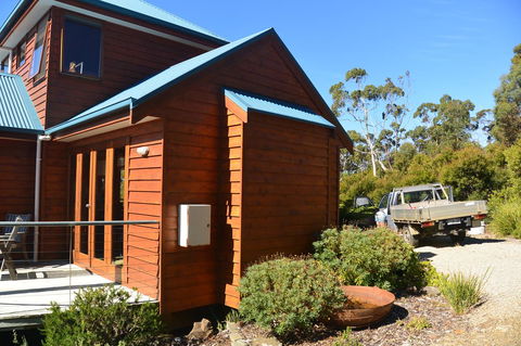 The Tree House - Accommodation QLD 3