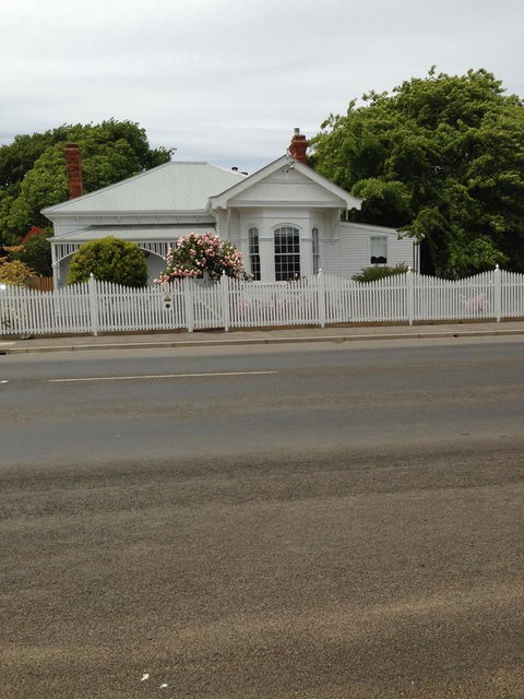 White Dove Cottage Bed And Breakfast - Accommodation QLD 11