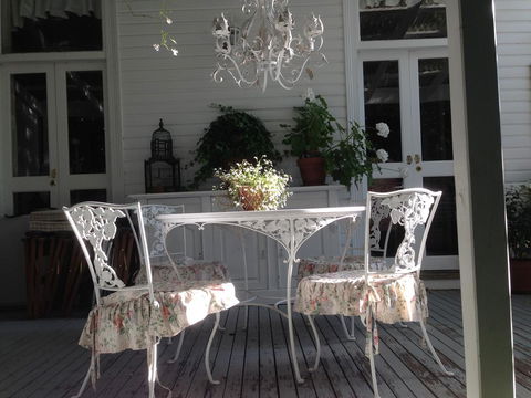 White Dove Cottage Bed And Breakfast - Accommodation QLD 9