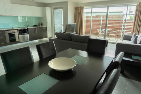 The Apollo - Accommodation QLD 10