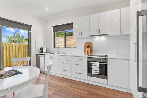 Rosewater Townhouses Dromana - Accommodation QLD 8