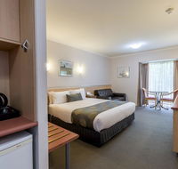 The Waverley International Hotel - Accommodation QLD