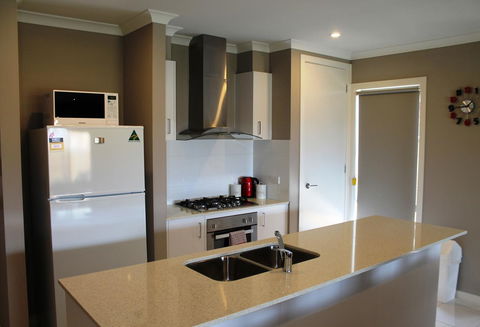Atarhi Villas - Melbourne - Accommodation QLD 3