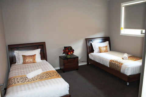 Atarhi Villas - Melbourne - Accommodation QLD 6