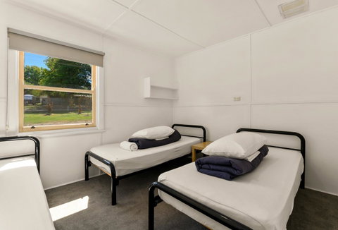 Bright Riverside Holiday Park - Accommodation QLD 1