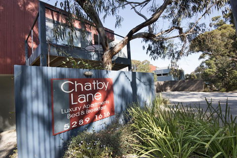 Lorne Surf Apartments - Accommodation QLD 7