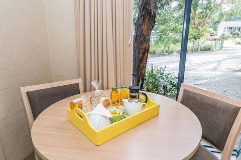 Lorne Surf Apartments - Accommodation QLD 5