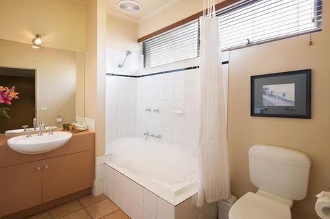 Lorne Surf Apartments - Accommodation QLD 33