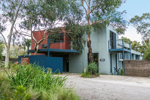Lorne Surf Apartments - Accommodation QLD 18
