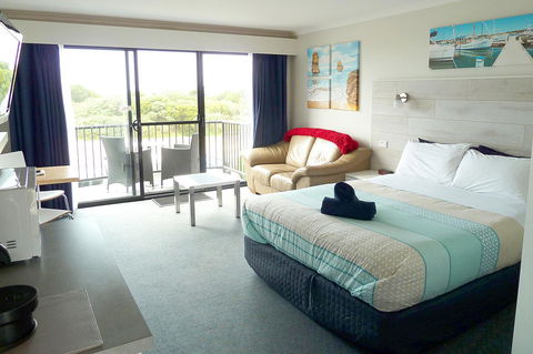 Apollo Bay Waterfront Motor Inn - Accommodation QLD 2