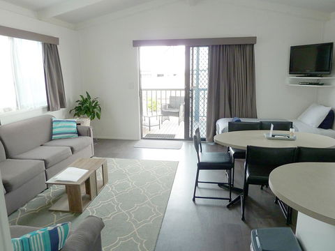 Apollo Bay Waterfront Motor Inn - Accommodation QLD 14