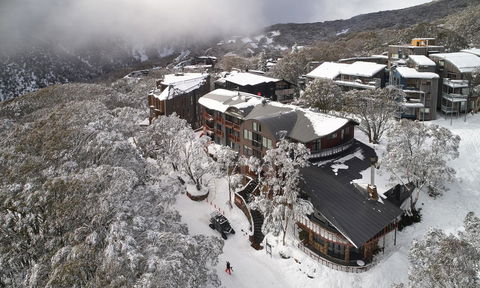 Astra Falls Creek - Accommodation QLD 6