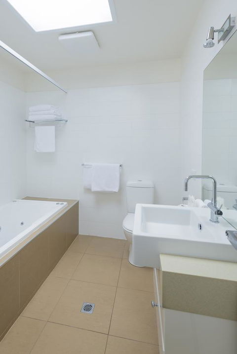 Port Campbell Parkview Motel & Apartments - Accommodation QLD 34
