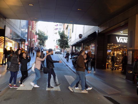 Europa Melbourne - Accommodation QLD 21