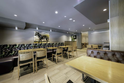 Brady Hotels Central Melbourne - Accommodation QLD 15