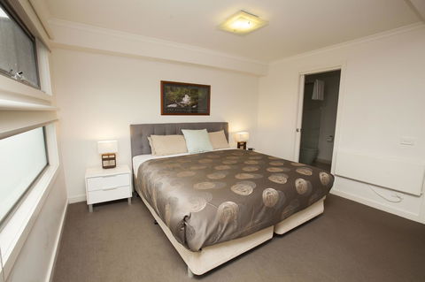 7 Falls Apartments - Accommodation QLD 22