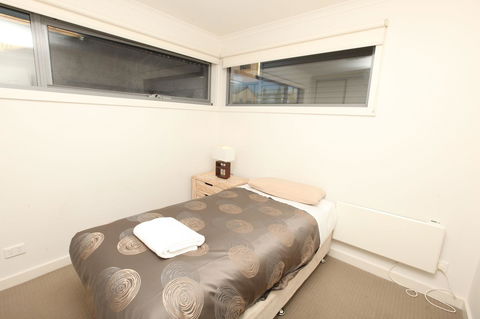 7 Falls Apartments - Accommodation QLD 30