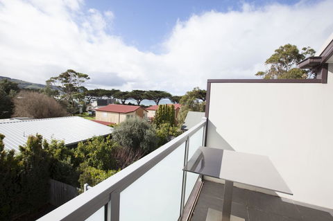 7 Falls Apartments - Accommodation QLD 6