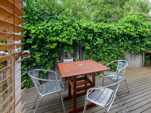 Boutique Stays Sandyside- Sandringham Villa Units - Accommodation QLD 10