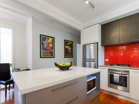 Boutique Stays Sandyside- Sandringham Villa Units - Accommodation QLD 0