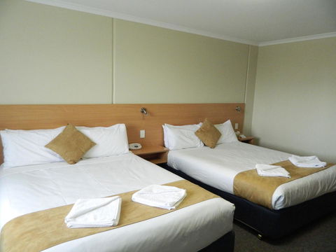 Ciloms Airport Lodge - Accommodation QLD 34