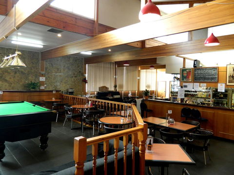 Ciloms Airport Lodge - Accommodation QLD 17