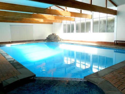 Ciloms Airport Lodge - Accommodation QLD 4