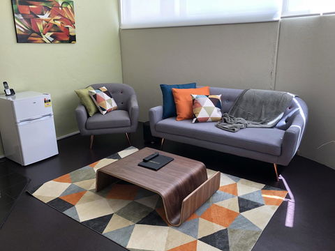 Ciloms Airport Lodge - Accommodation QLD 1