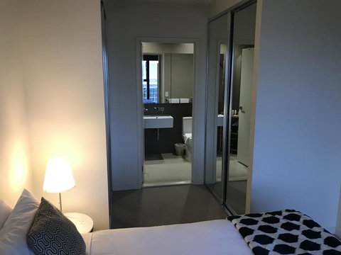 Winston Apartments - Accommodation QLD 9