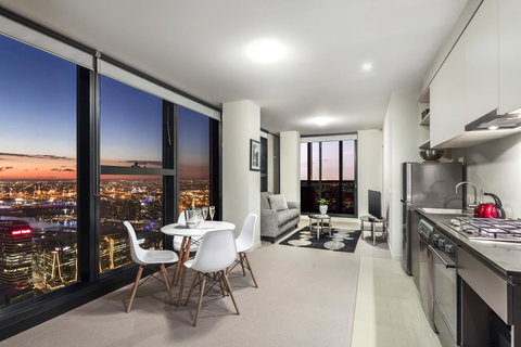 Winston Apartments - Accommodation QLD 26