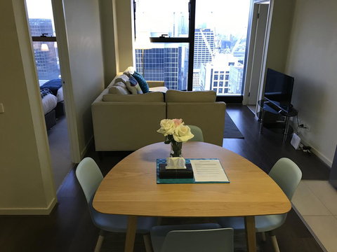 Winston Apartments - Accommodation QLD 10