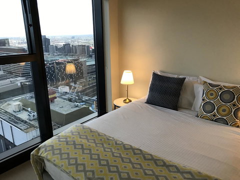 Winston Apartments - Accommodation QLD 15