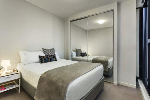 Winston Apartments - Accommodation QLD 28