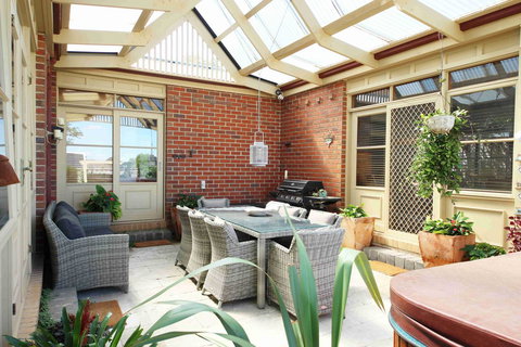 Oxford Rise Apartment - Accommodation QLD 15