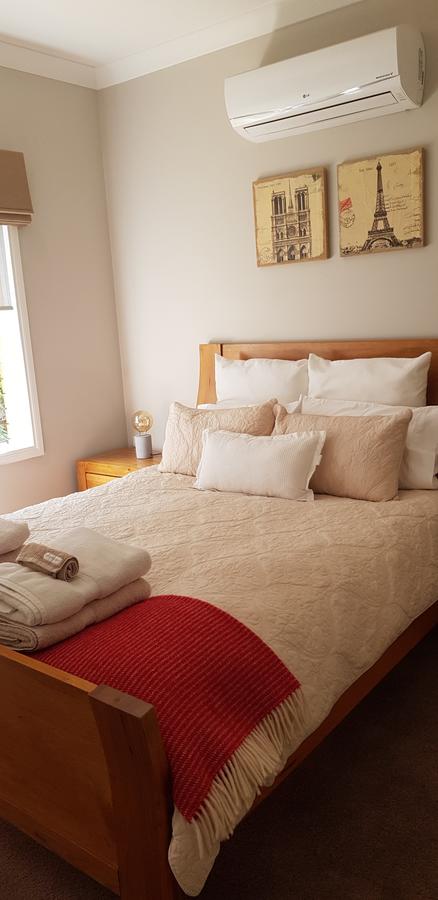 Oxford Rise Apartment - Accommodation QLD 5