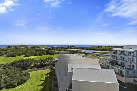 Deep Blue Hotel & Hot Springs - Accommodation QLD 34