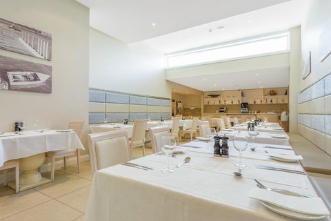 Deep Blue Hotel & Hot Springs - Accommodation QLD 16