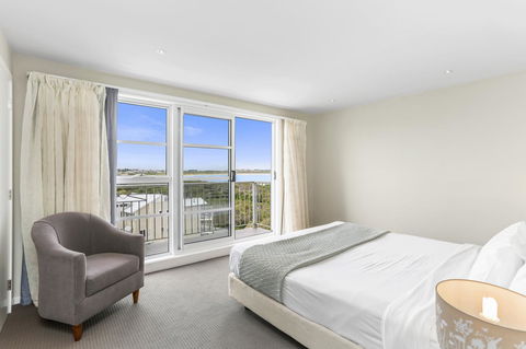 Deep Blue Hotel & Hot Springs - Accommodation QLD 26