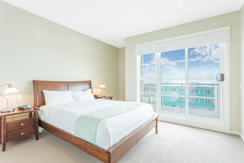 Deep Blue Hotel & Hot Springs - Accommodation QLD 33