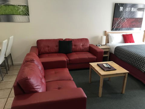 Beachcomber Motel & Apartments - Accommodation QLD 14