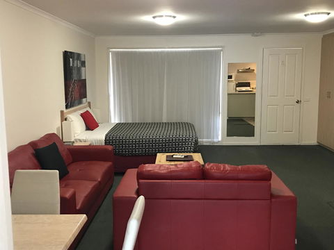 Beachcomber Motel & Apartments - Accommodation QLD 12