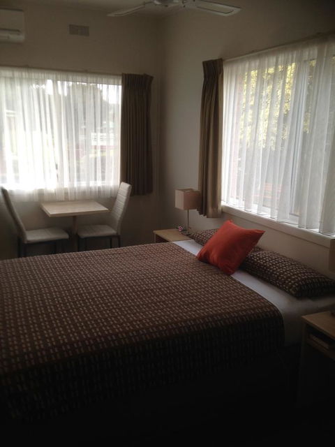 Beachcomber Motel & Apartments - Accommodation QLD 36