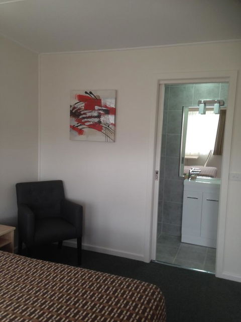 Beachcomber Motel & Apartments - Accommodation QLD 25