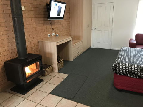 Beachcomber Motel & Apartments - Accommodation QLD 4