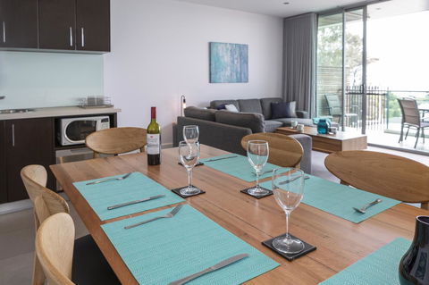 The Dolphin Apartments - Accommodation QLD 20