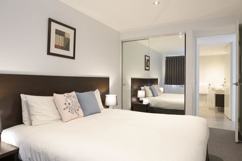 The Dolphin Apartments - Accommodation QLD 17