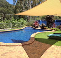 Snow View Holiday Units - Accommodation QLD