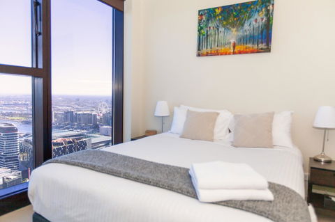 Melbourne SkyHigh Apartments - Accommodation QLD 6