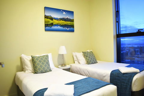Melbourne SkyHigh Apartments - Accommodation QLD 25
