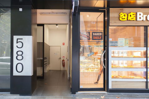 Melbourne SkyHigh Apartments - Accommodation QLD 11